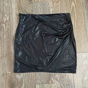 Shein black leather looking mini skirt!NWOT Never worn!
